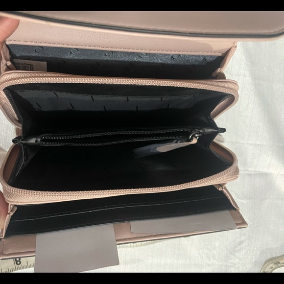 Simply Vera VW removable strap bag - Picture 6 of 7